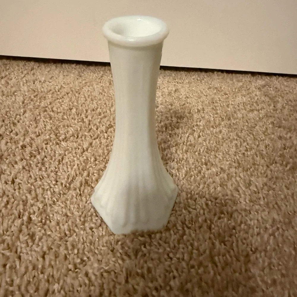 Elegant Thin White Ceramic Vase for Flowers Bouquet